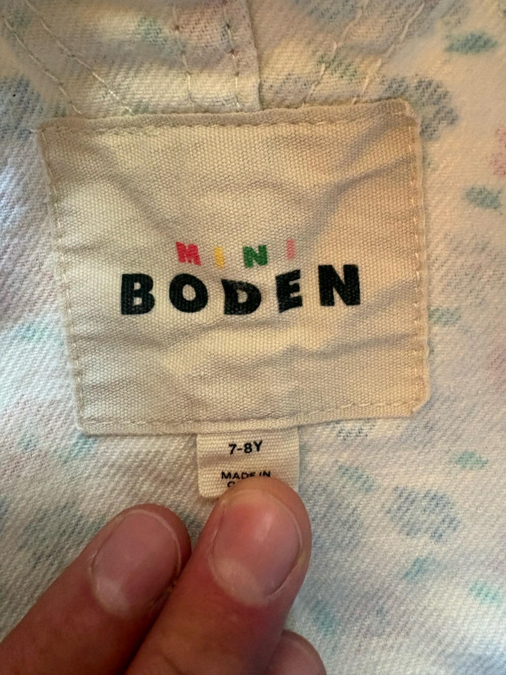 Mini Boden White Floral Short Overalls with Blue Tee - Picture 4 of 4